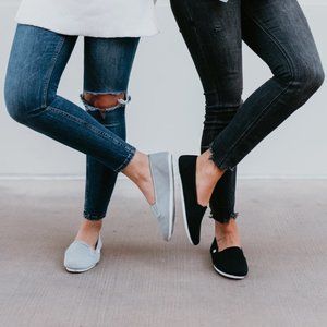 Gray Small Roll-Up Sneaker Fits Size 5.5-6.5